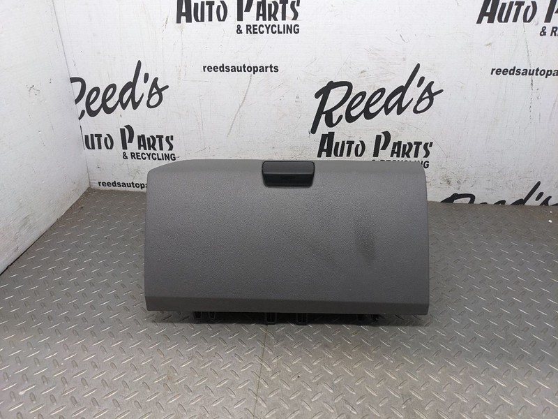 15-22 GMC CANYON CHEVY COLORADO DASH DASHBOARD GLOVE BOX STORAGE COMPART 1192511
