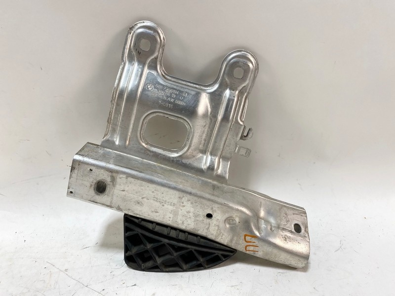 12-16 BMW SERIES 3 328I F30 FRONT RIGHT LOWER DEFORMATION ELEMENT BRACKET OEM