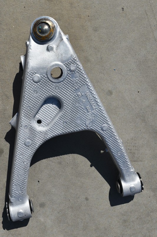 2014-2019 CORVETTE C7 REAR RH PASSENGER SIDE LOWER CONTROL ARM *20965286 USED*