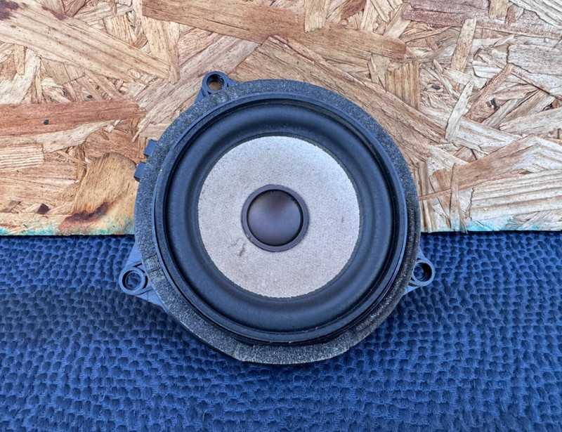 12-20 OEM BMW F30 320i 328i 330e 335 340i Front or Rear Door Speaker 65139264944