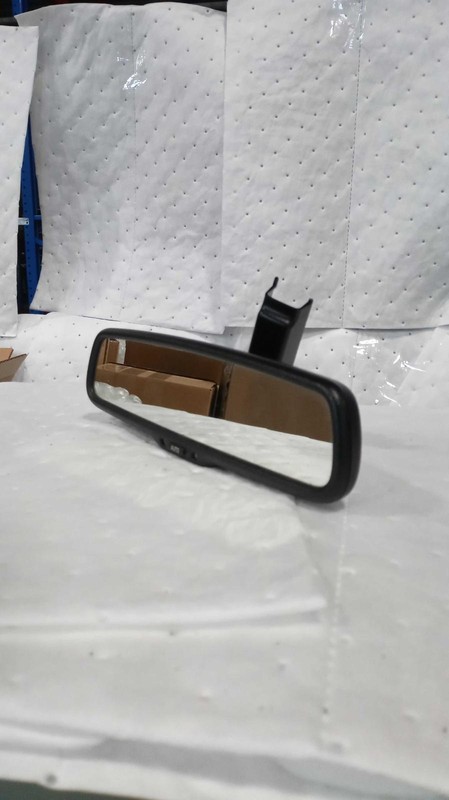 Used Front Center Interior Rear View Mirror fits: 2020 Toyota 4 runner Front Cen