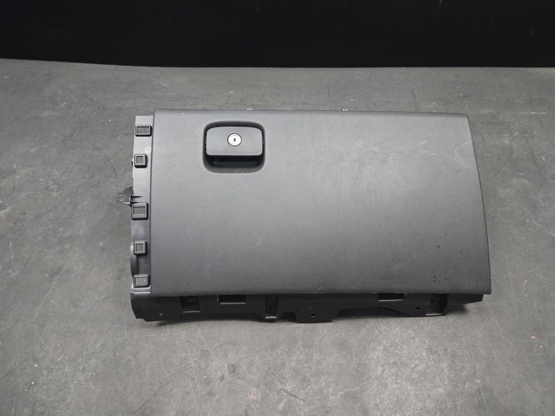 Glove Box 2018 Land Rover Range Rover Velar LR185470 2019 2020 2021 2022 X