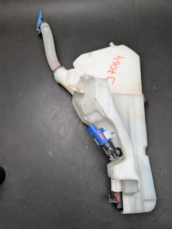 Windshield Washer Reservoir 2018 Jaguar XE S HK83-17B613-BG 2019