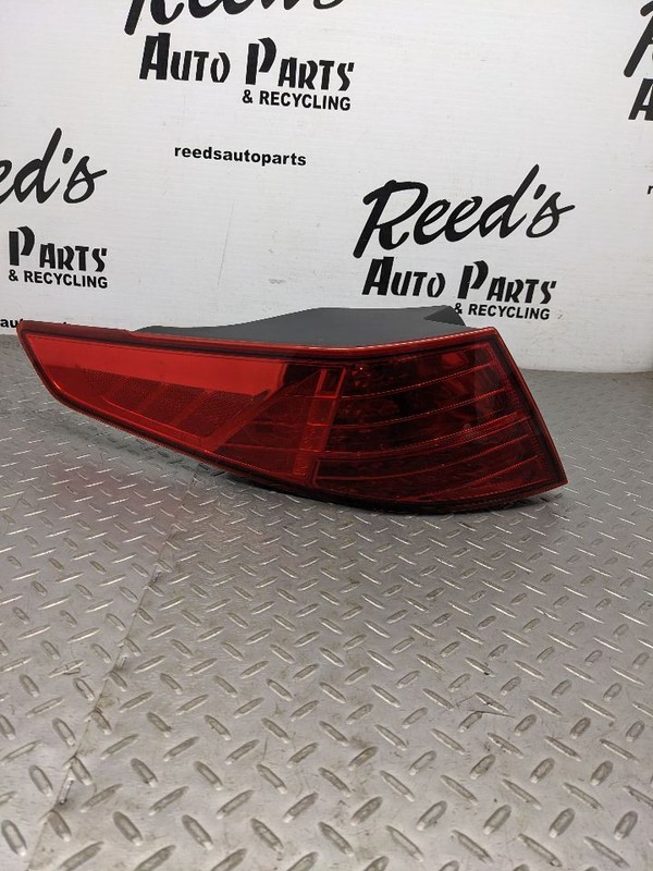 OPTIMAKIA DRIVER 2013 Tail Light 1047533