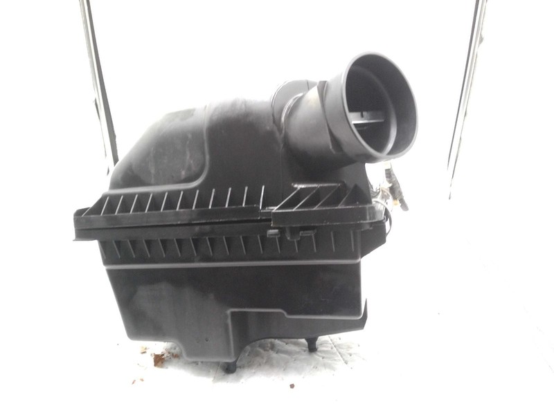 Used Air Cleaner Assembly fits: 2011 Lincoln Mkz 3.5 Grade A