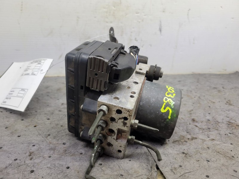 Anti-Lock Brake Part Actuator And Pump Assembly 4 Cylinder Fits 12 RAV4 1669600
