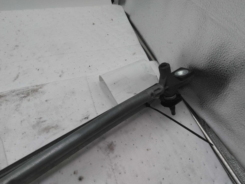 2010 Volvo 70 Series Wiper Motor OEM Black 113K Miles NJ25-22782-573983