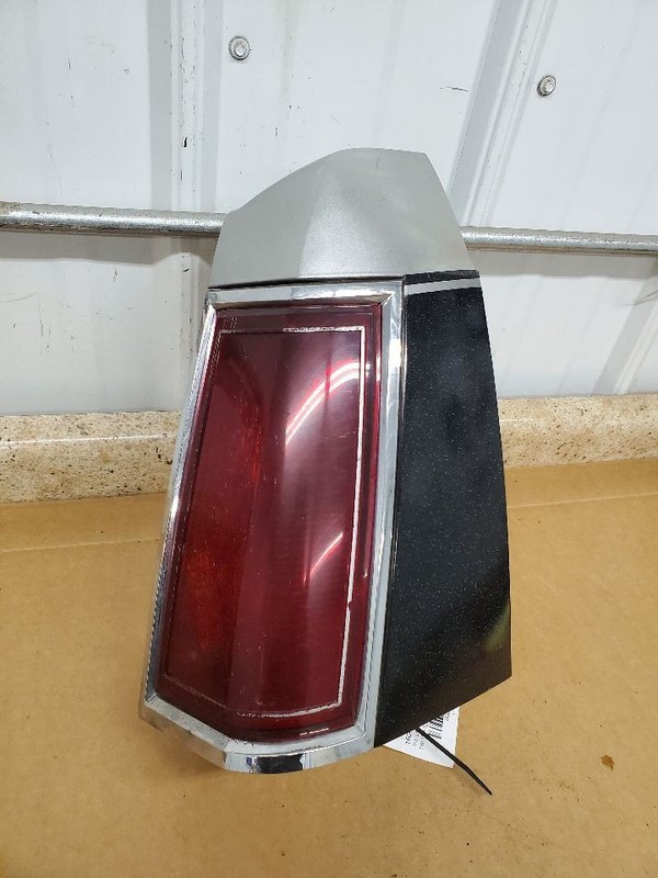 Passenger Right Tail Light Ends Fits 88-89 LINCOLN & TOWN CAR 292779
