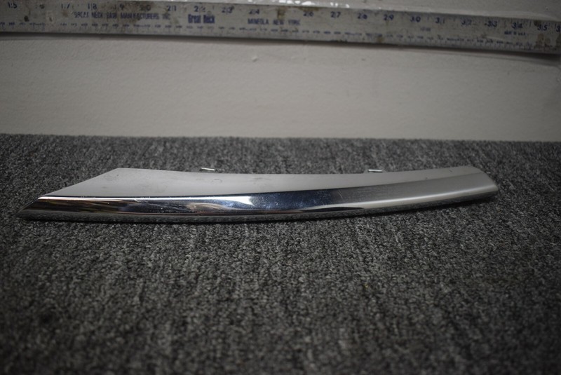 2011-2017 JAGUAR XJ FRONT LEFT SIDE CHROME MOLDING FACTORY OEM