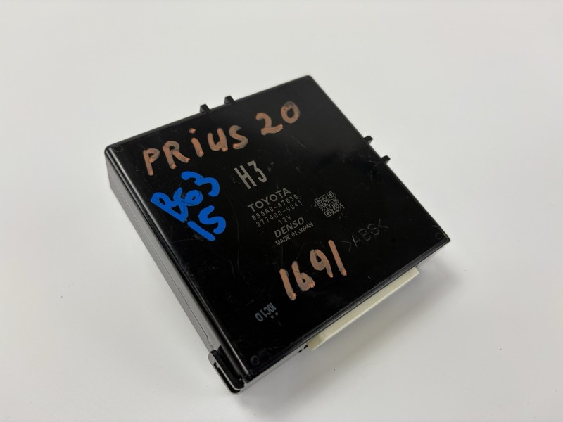 2020 TOYOTA PRIUS PRIME PLUG-IN HEAT PUMP COMPUTER MODULE OEM 886A0-47030