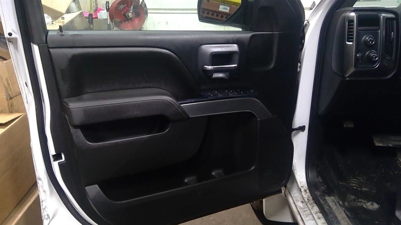 SILVERADO 1500 2016 Drivers Left Front Door Trim Panel 1793479