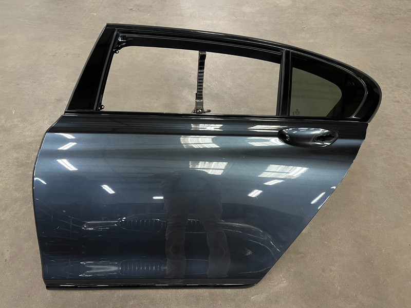 ⭐2016-2022 BMW 750I M SPORT REAR LEFT SIDE DOOR PANEL COVER SHELL OEM LOT2722