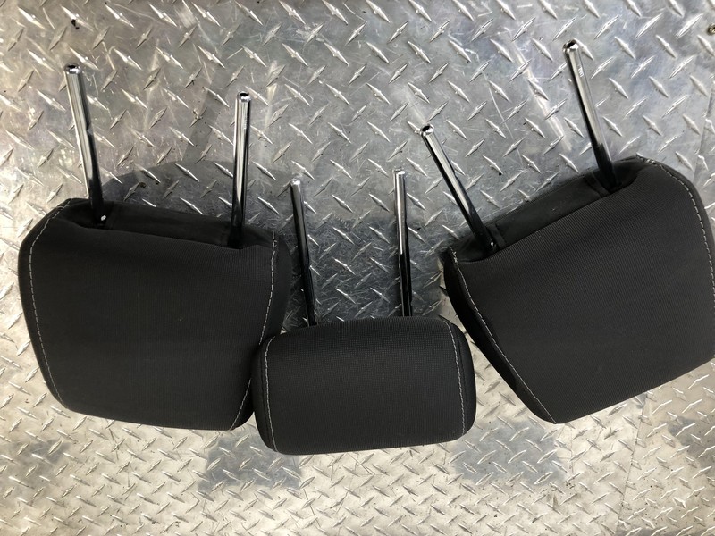 13-14 Ford Focus Set of 3 Rear Headrests Black Cloth OEM