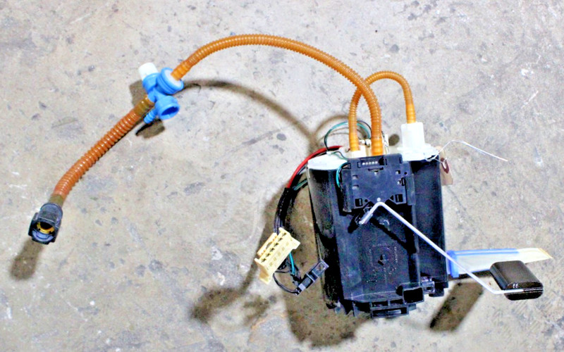 2012-2017 LAND RANGE ROVER- FUEL TANK ELECTRIC PUMP OEM