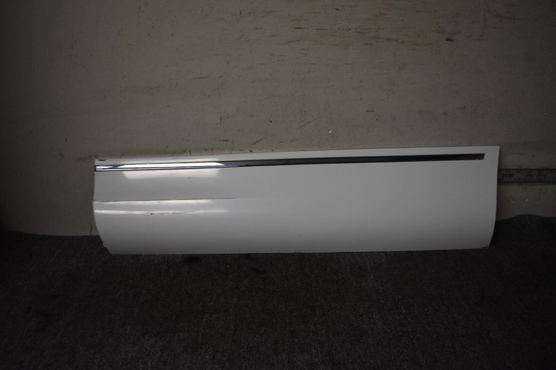 2010-2015 AUDI Q7 PREMIUM LEFT SIDE LOWER MOLDING FACTORY OEM
