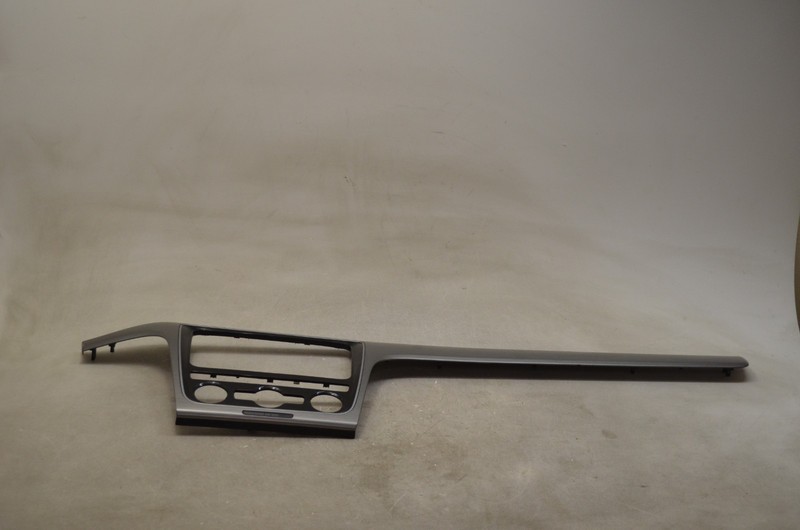 12-15 VOLKSWAGEN PASSAT DASHBOARD DASH RADIO BEZEL TRIM OEM