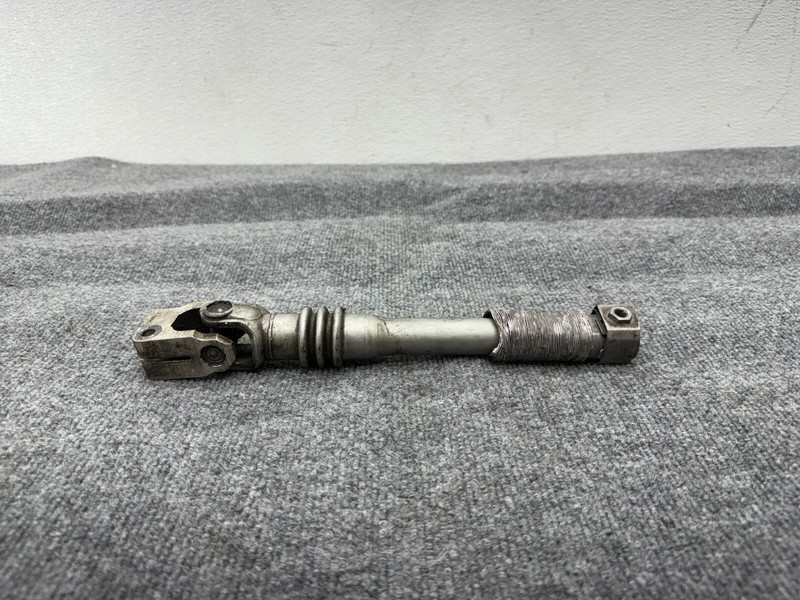 MERCEDES W212 E63 AMG-S 4MATIC14-16 OEM STEERING COLUMN INTERMEDIATE LOWER SHAFT
