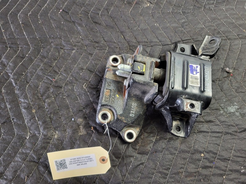 HYUNDAI VELOSTER N 2022 Transmission Mount Support Bracket USED OEM 21830K9000