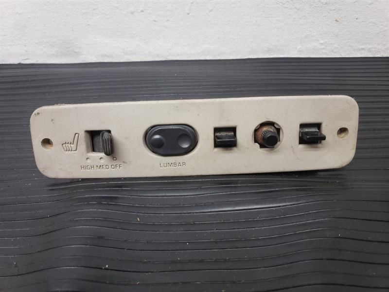 99-00 Cadillac Escalade Left Driver Seat Switch W/ Lumbar W/ Heat OEM 22543666