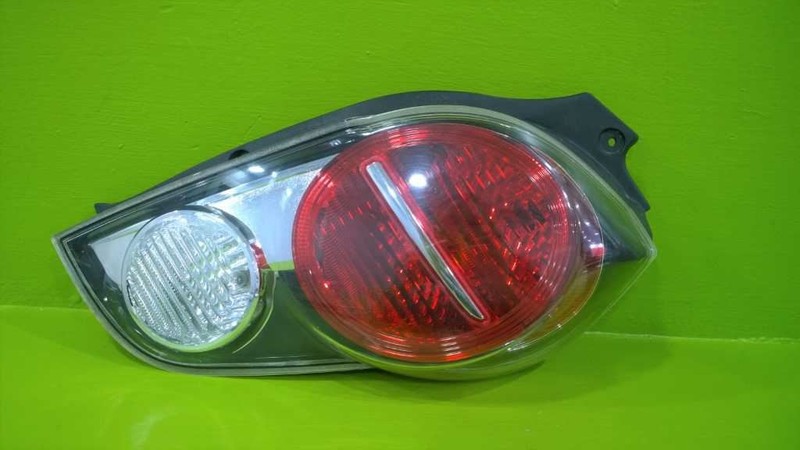 13 14 15 SPARK PASSENGER RIGHT TAILLIGHT LAMP OEM 2855-21