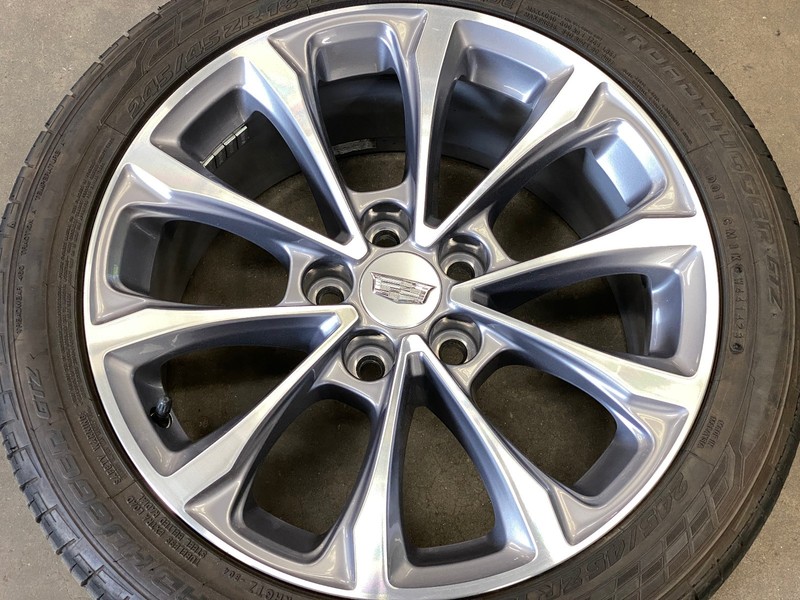 20-23 CADILLAC CT5 REAR RIGHT PASSENGER SIDE WHEEL RIM W/ TIRE 18X8.5 OEM LOT797