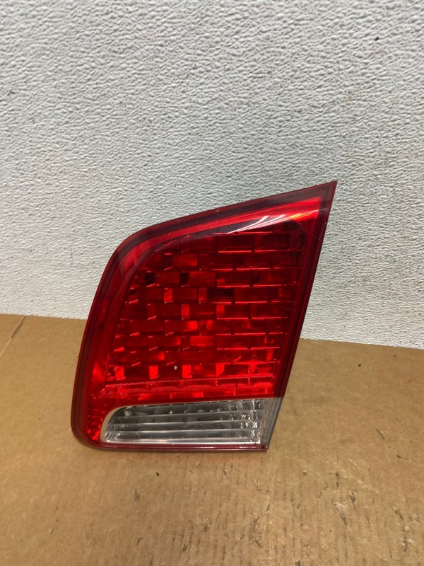 2011 2012 2013 Kia Sorento Right Passenger Inner Tail Light Oem AE0335 LK