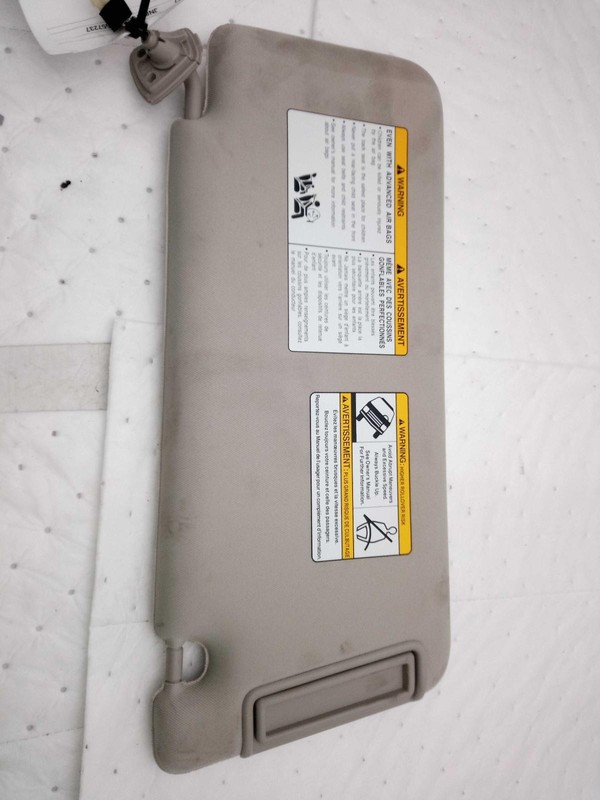 2018 Nissan Armada Sun Visor OEM Used 354432 4DR SUV 115k Miles