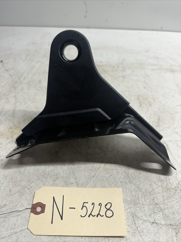 21-23 Tesla Model S Plaid Rear Seat Back Support Hinge 1587580-00-d N-5228 B75