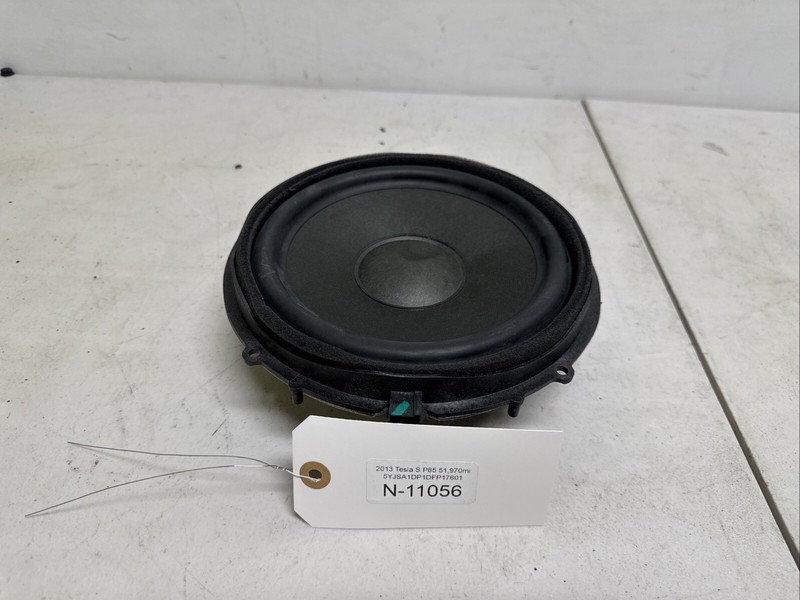 TESLA MODEL S PREMIUM SOUND SPEAKER MID WOOFER 200MM 1004833-03 N-11056 B109