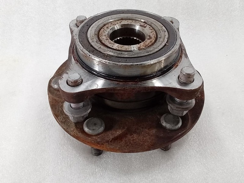2016-2017 Toyota Tacoma 4x4 59105 Front Hub Wheel 4350204080