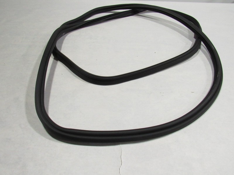 20-23 McLaren GT 2021 Rear Trunk Hatch Lid Weatherstrip Rubber Seal ;@1
