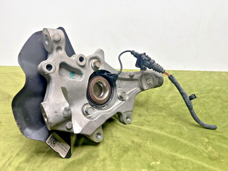 06-10 Saturn Sky Pontiac Solstice Rear Left Spindle Knuckle Wheel Hub OEM 69K Mi