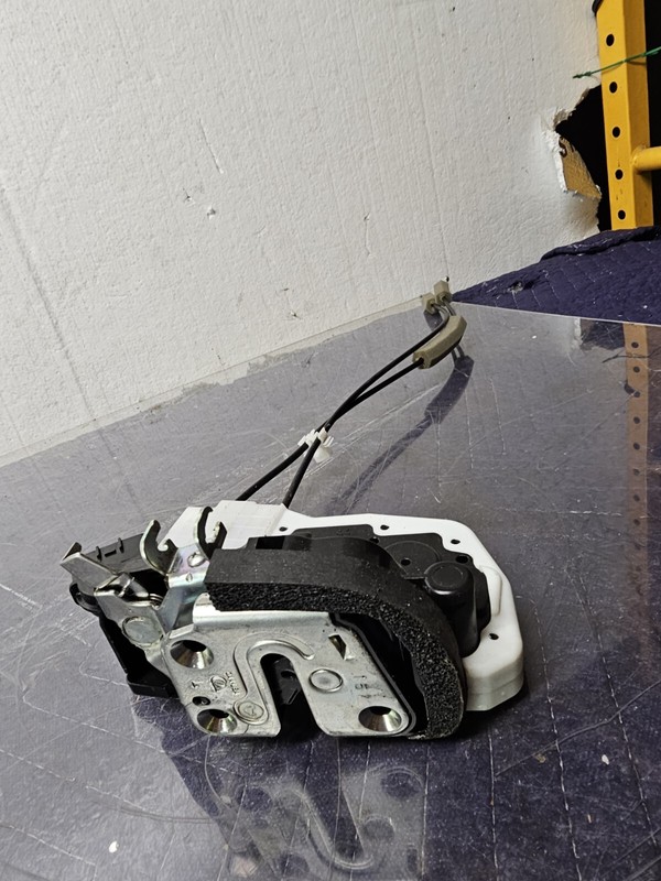 REAR LEFT DRIVER SIDE DOOR LOCK LATCH ACTUATOR OEM NISSAN MURANO 2015 - 2024