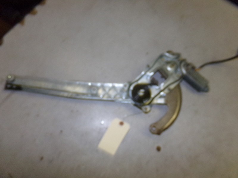 1998 Ford Expedition Driver's Front Window Regulator F75B-14A366-AA