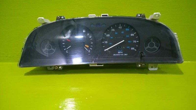 91 92 GEO PRIZM SPEEDOMETER CLUSTER 206K MILES OEM 3010-1