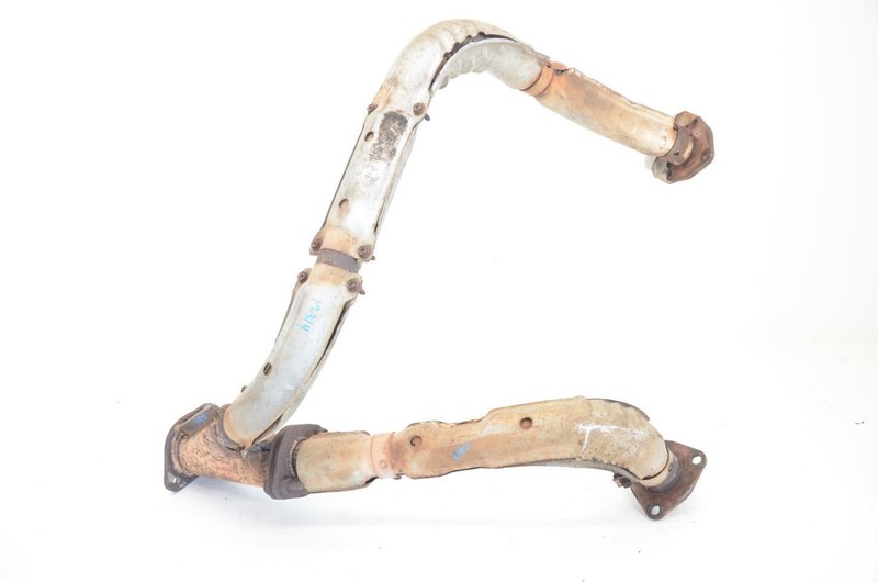90-97 Nissan Pickup D21 6 Cylinder 4WD Exhaust Y Pipe