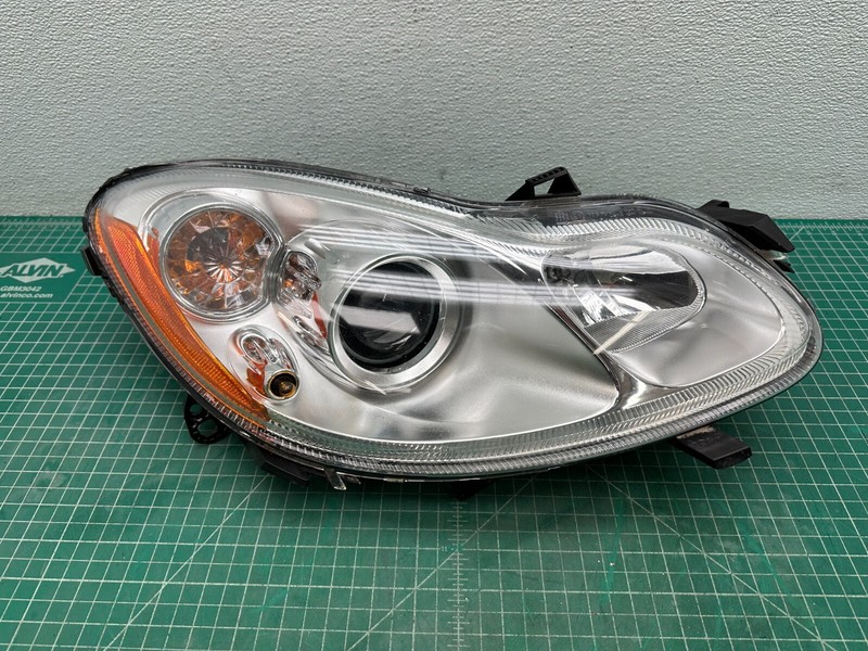 11-18 Smart Fortwo Electric FRONT RIGHT PASSENGER SIDE HEADLIGHT LAMP OEM
