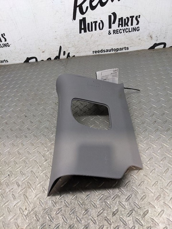 2019 - 2025 CHEVROLET SILVERADO 1500 REAR RIGHT C PILLAR TRIM COVER OEM1179915
