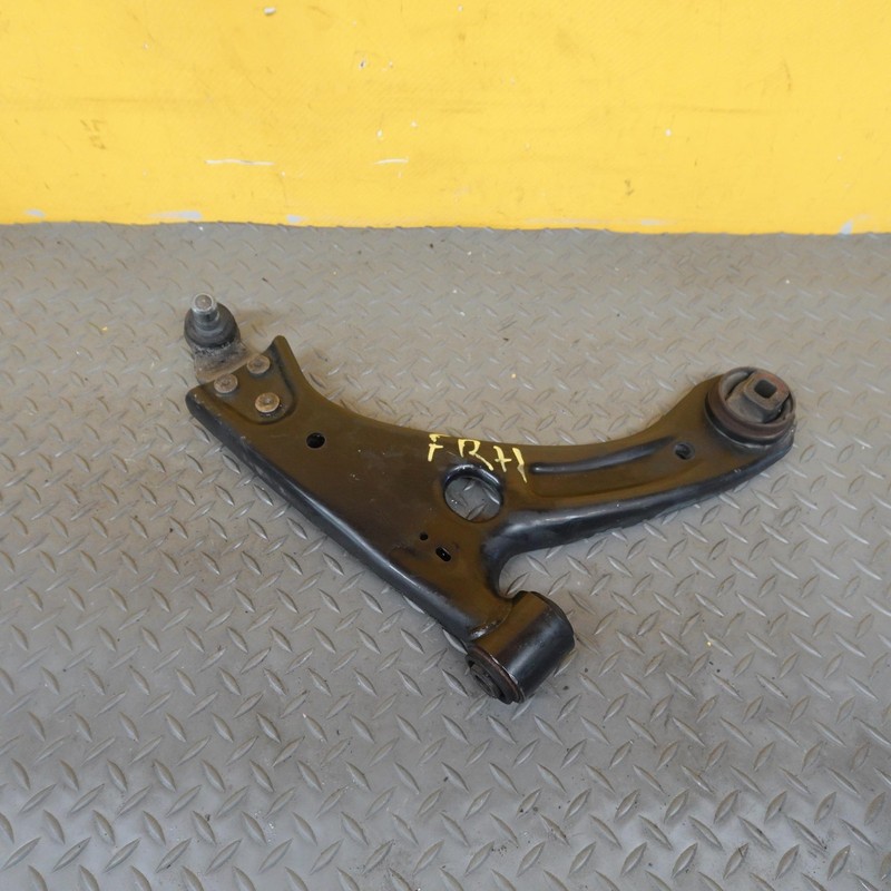 2019-2022 VOLVO XC40 FRONT SUSPENSION RIGHT SIDE LOWER CONTROL ARM OEM 32221282