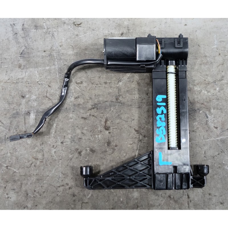 2004-2007 BMW E60 5-Series E70 Left Front Drivers Seat Headrest Adjust Motor OEM