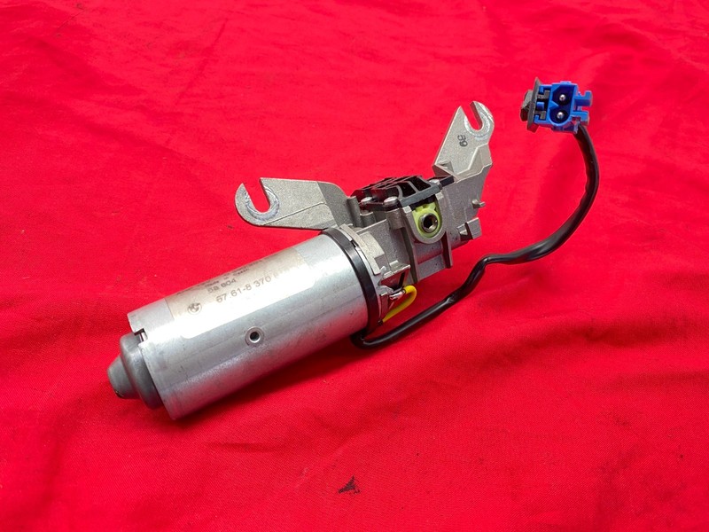 03-08 BMW E85 Z4 Convertible Front Roof Folding Convertible Lock Latch Motor OEM