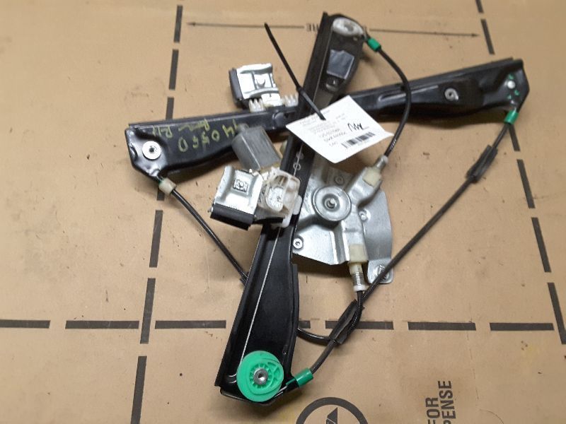05 06 07 08 09 10 PONTIAC G6 R. FRT WINDOW REGULATOR SDN 136091