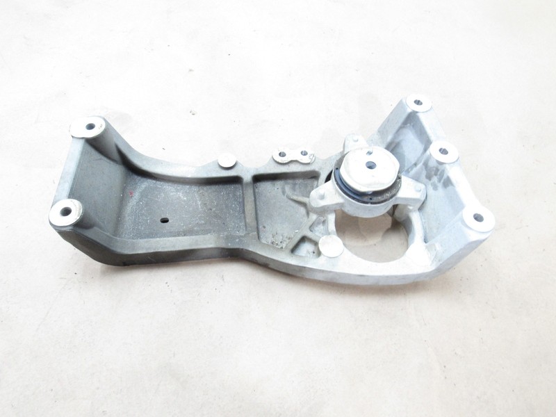 Maserati Levante 2018 3.0L AWD Transmission Gearbox Bracket Mount 16-24 ;#4