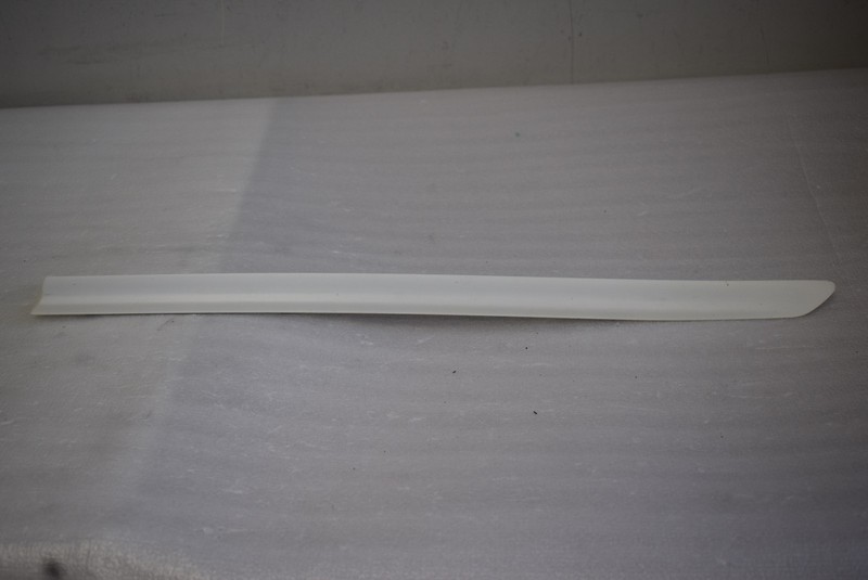 2000-2006 BMW 325CI MOLDING FACTORY OEM