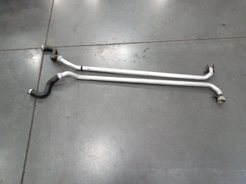 2007 Porsche 911 997 Turbo Tunnel Coolant Pipes #4019 VV3