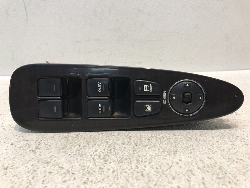 09-12 Genesis Master Power Driver Left Window Switch Control OEM 935703M400AJ