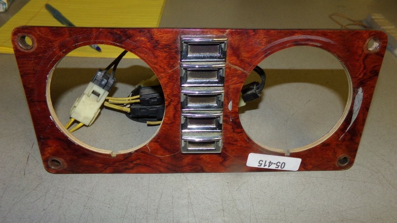 Freightliner A22-40285-001 Switch Panel Trim Bezel 22-40282 *FREE SHIPPING*