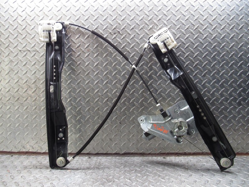14-16 FORD TAURUS RIGHT FRONT PASSENGER WINDOW REGULATOR