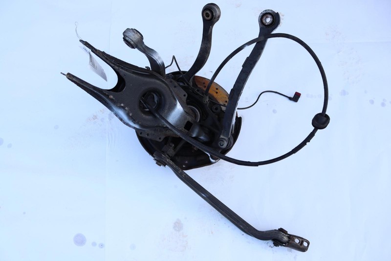 2003-2006 MERCEDES E-CLASS E55 AMG W211 REAR LEFT SPINDLE KNUCKLE HUB ASSY OEM