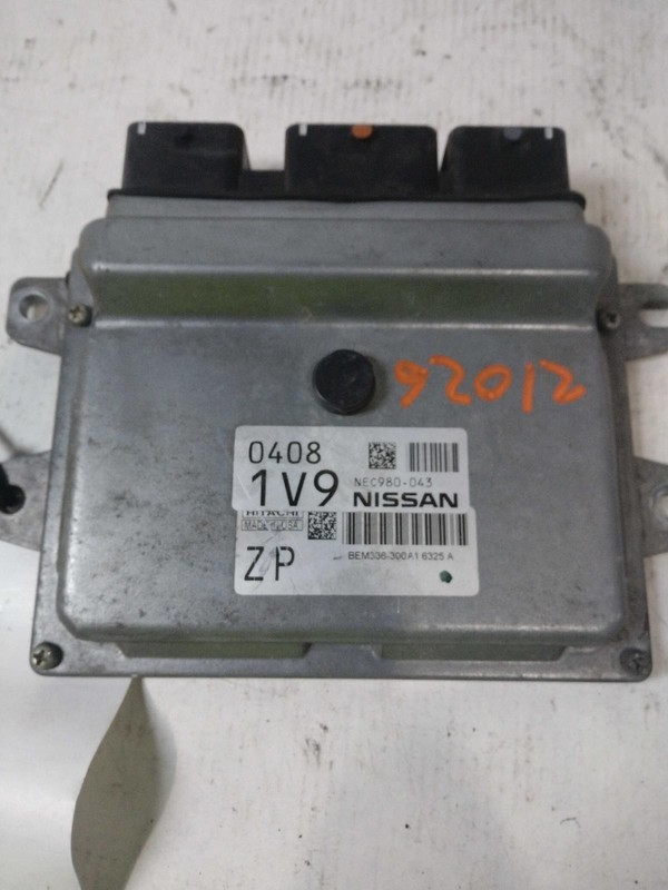 2016 Nissan Versa Engine Control Module ECM OEM 237033VB0A Silver 125K Miles